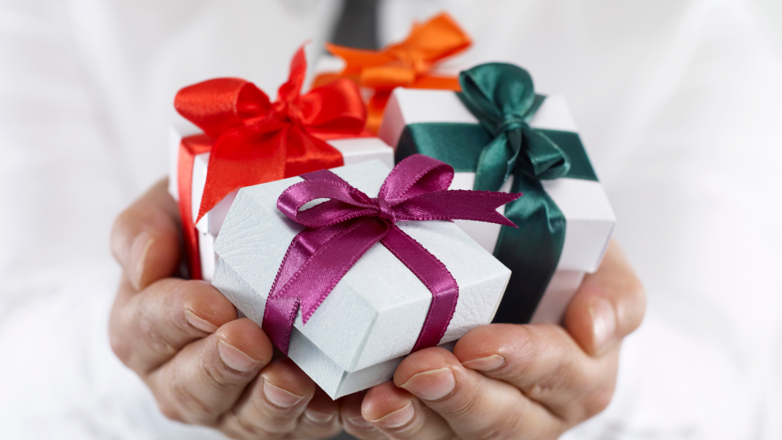 Go gifts. Подарки к праздникам..