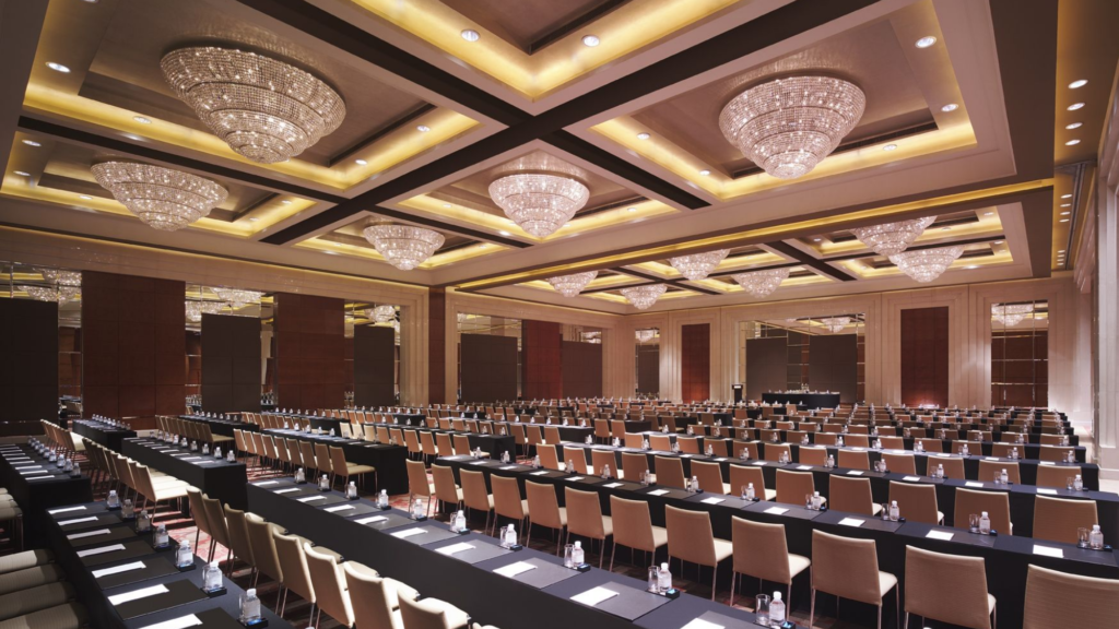 Best Pillar-less Banquet Venues to plan your next event West